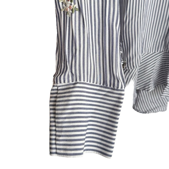 Zara Striped Flowing Embroidered Floral Blouse Blue White Women’s Small - Picture 6 of 12